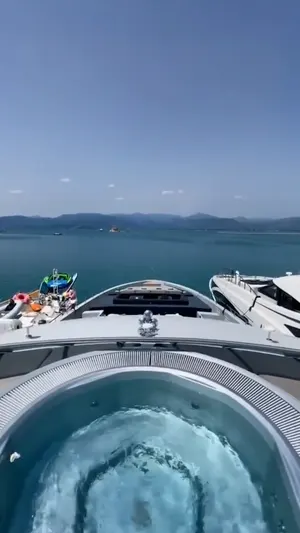 Clip Vault preview: Yacht